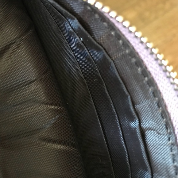 Dark mauve/purple leather wallet - Picture 4 of 4